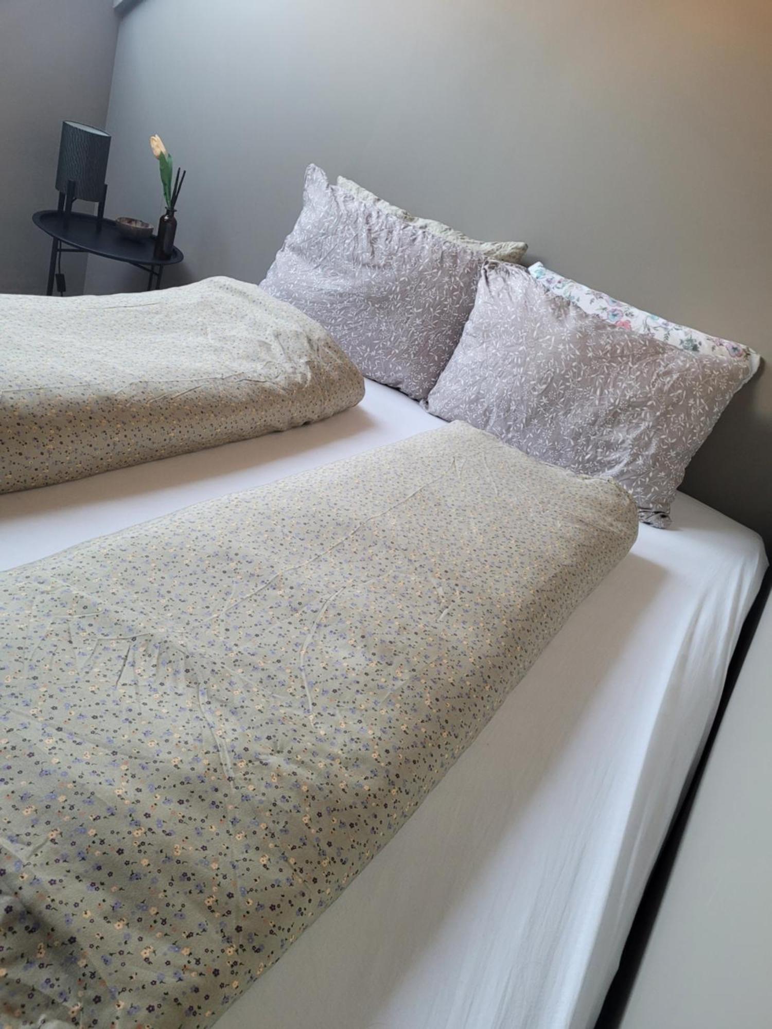 Single Elegant Room I Sentrum- Sea View Олесунн Екстер'єр фото